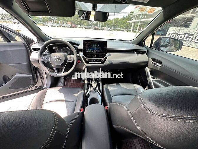 Toyota Corolla Cross 2022 1.8G 40.000km Bạc