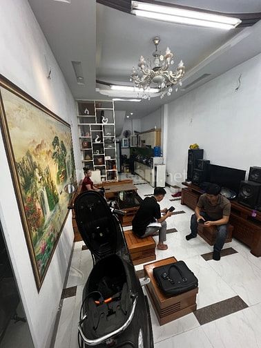 GIẢM THẲNG 1 TỶ – KHÔNG MUA LÀ PHÍ HOÀNG MAI 44M 6 TẦNG
