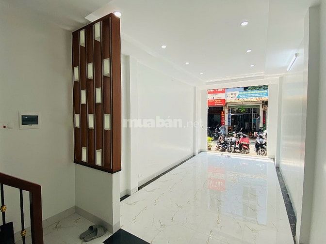 BÁN GẤP - NHÀ MẶT PHỐ HOA BẰNG - YÊN HOÀ - CẦU GIẤY - HÀ NỘI 
