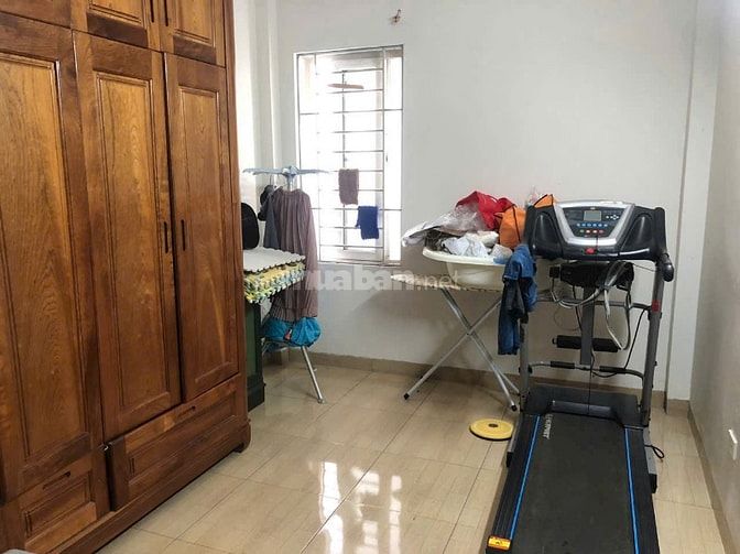 Chính chủ cho thuê nhà ngõ 2 Cầu Bươu. 35m2 x 4,5 tầng. Giá 9tr/tháng