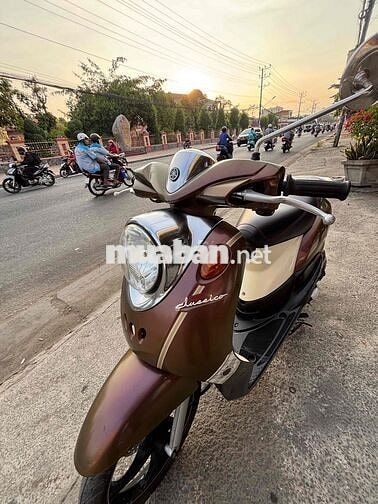 Yamaha Mio Classico Nâu kem