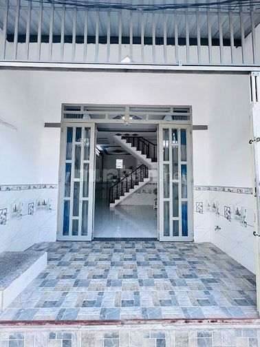 CHÍNH CHỦ GỬI EM THÍA NHÀ SHR 735 TRIỆU - 1 TRỆT 1 LẦU 2PN 2WC