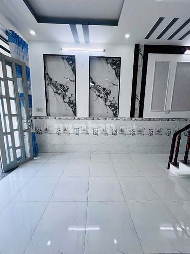 CHÍNH CHỦ GỬI EM THÍA NHÀ SHR 735 TRIỆU - 1 TRỆT 1 LẦU 2PN 2WC