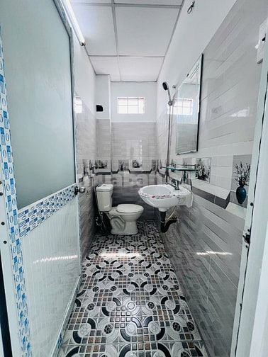 CHÍNH CHỦ GỬI EM THÍA NHÀ SHR 735 TRIỆU - 1 TRỆT 1 LẦU 2PN 2WC
