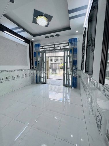 CHÍNH CHỦ GỬI EM THÍA NHÀ SHR 735 TRIỆU - 1 TRỆT 1 LẦU 2PN 2WC