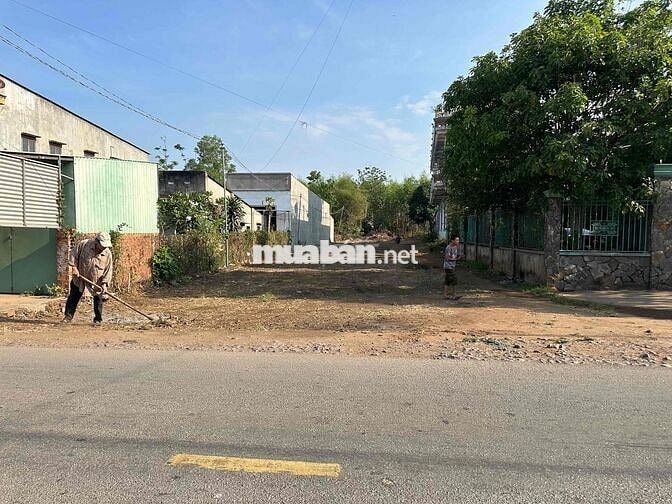 Bán đất sát cổng phía Bắc Sân bay Long Thành 10x76, 300m thổ cư