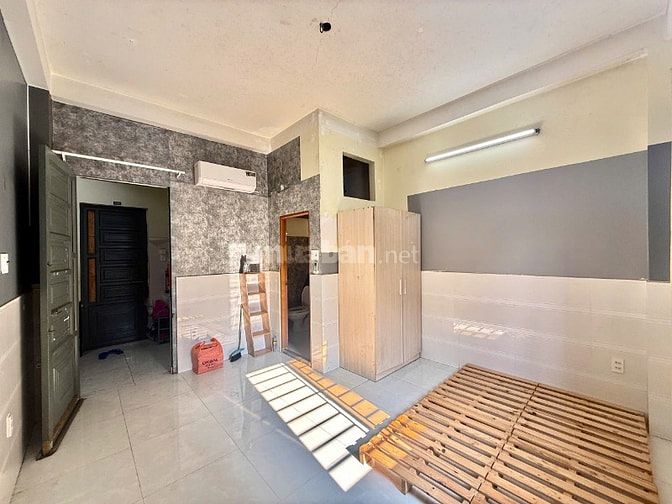 Cho thuê phòng dài hạn đường Hoàng Dư Khương, Q1O