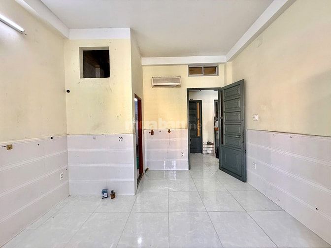 Cho thuê phòng dài hạn đường Hoàng Dư Khương, Q1O