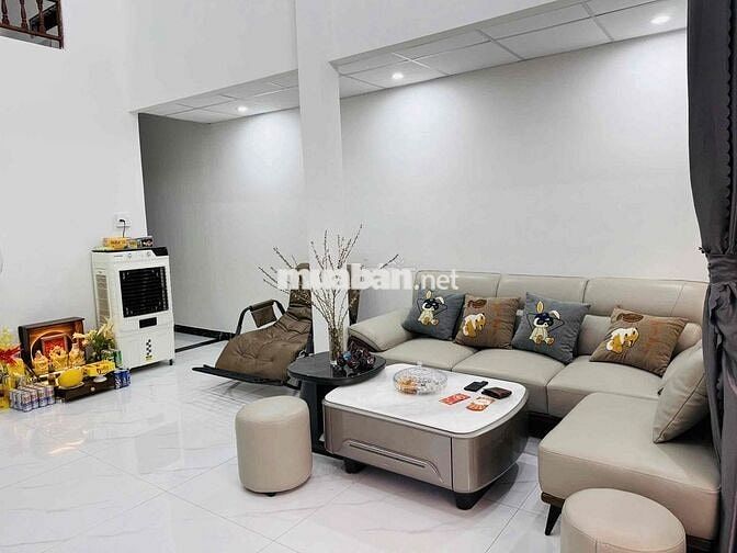 CẦN BÁN NHÀ CẤP 4 FULL NỘI THẤT