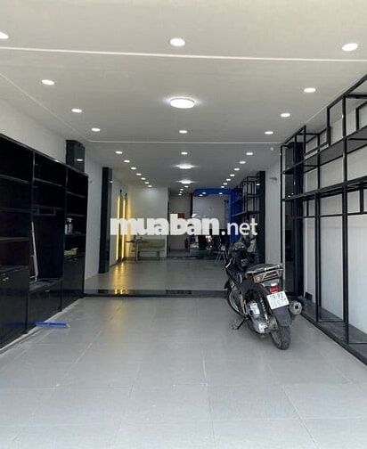 Cho thuê nhà góc 2MT 339B đường Lê Văn Sỹ Phường 14, Quận 3. 