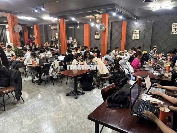 Sang quán caffe sinh viên gần ngã tư Thủ Đức