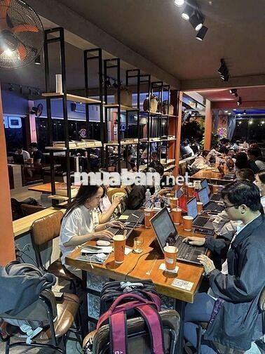 Sang quán caffe sinh viên gần ngã tư Thủ Đức