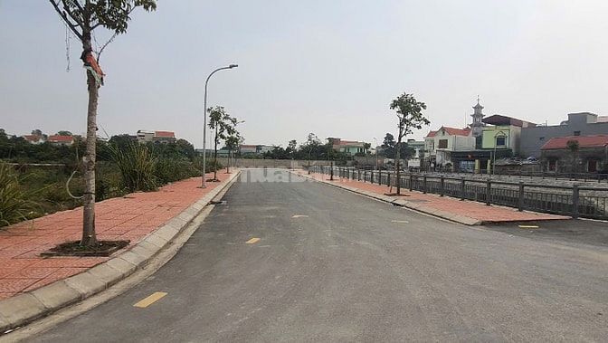 Bán nhà mặt view hồ dự án Á Đông Xanh, sở hữu 3 vỉa hè hướng Đông Nam