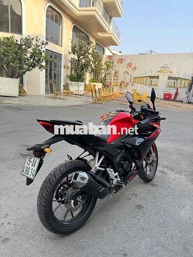 Honda CBR150R ĐKLĐ 5/2025 chính chủ biển 15