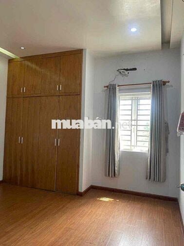 cho thuê nhà sát ngã tư ga , chợ cầu đồng 2 lầu 3 phòng ngủ Đường 6m