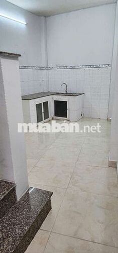 Nhà nguyên căn chính chủ , sạch đẹp, cho thuê lâu dài