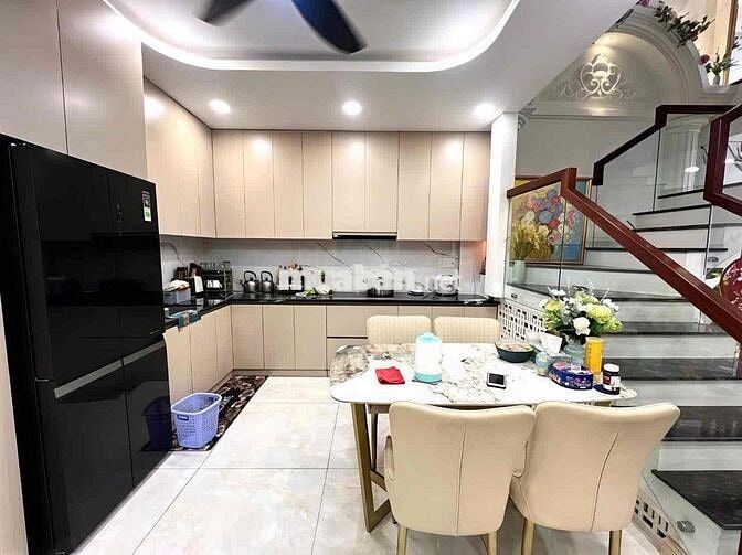 Cần bán Gấp nhà hẻm 6m gần chợ An Đông đường Nghĩa Thục,Q5. Giá 5,2 Tỷ