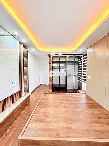 9.88 TỶ – 31/34M2 – 6 TẦNG – THANG MÁY – LÔ GÓC – TRẦN ĐẠI NGHĨA – HBT