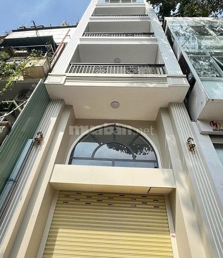 Cho Thuê Nhà Nguyên Căn Y Hình đường Trường Sa, Q3, 6 tầng thang máy