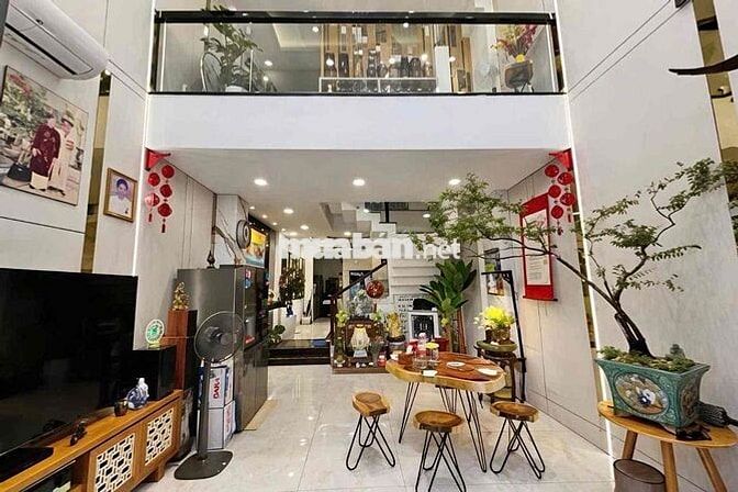 Cần bán Gấp nhà hẻm 6m gần chợ An Đông đường Nghĩa Thục,Q5. Giá 5,2 Tỷ