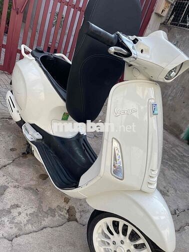 Vespa Sprint 2022