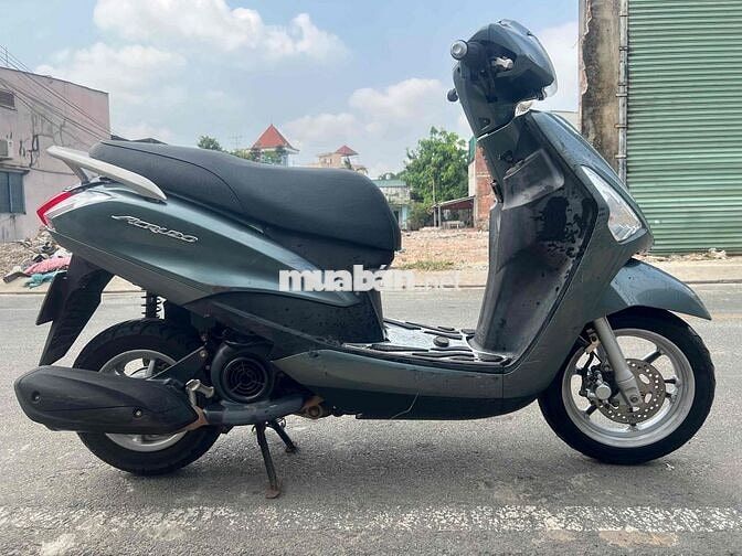 Yamaha Acruzo Xám xanh 2016 bao tranh chấp