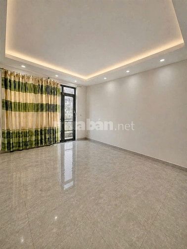 Nhà hẻm 98 Bùi Văn Ba – Vị trí đẹp- chỉ 7 Tỷ 9 TL