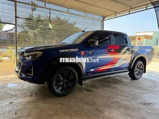 Isuzu Dmax Typer Z 2021 Xanh