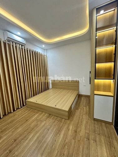 SIÊU PHẨM 5 TẦNG THANG MÁY - SÁT MẶT PHỐ PHẠM VĂN ĐỒNG - NGÕ SẠCH 