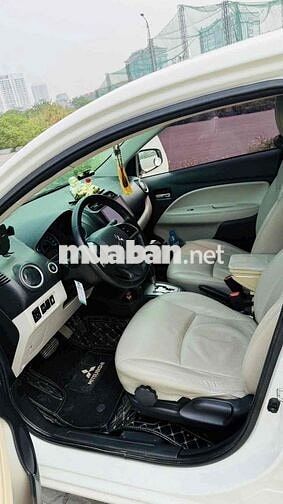 Mitsubishi Attrage 2016 Trắng