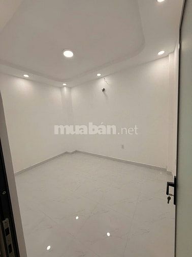 BÁN NHÀ GẦN LÊ VĂN QUỚI, DT 48m2 4 PHÒNG NGỦ, GIÁ NHỈNH 5 TỶ