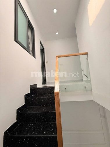 BÁN NHÀ GẦN LÊ VĂN QUỚI, DT 48m2 4 PHÒNG NGỦ, GIÁ NHỈNH 5 TỶ