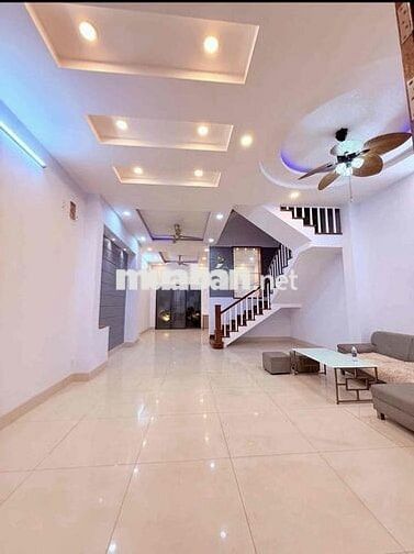 Hẻm 6m 305/ TÂN SƠN NHÌ, 6 x 18m, 3 Lầu, 6 Phòng Ngủ, 7 WC