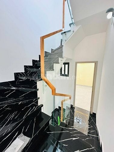 ÁN NHÀ ĐƯỜNG 10 HIỆP BÌNH PHƯỚC - SÁT VÁCH KĐT VẠN PHÚC - CHỈ 5,8 TỶ