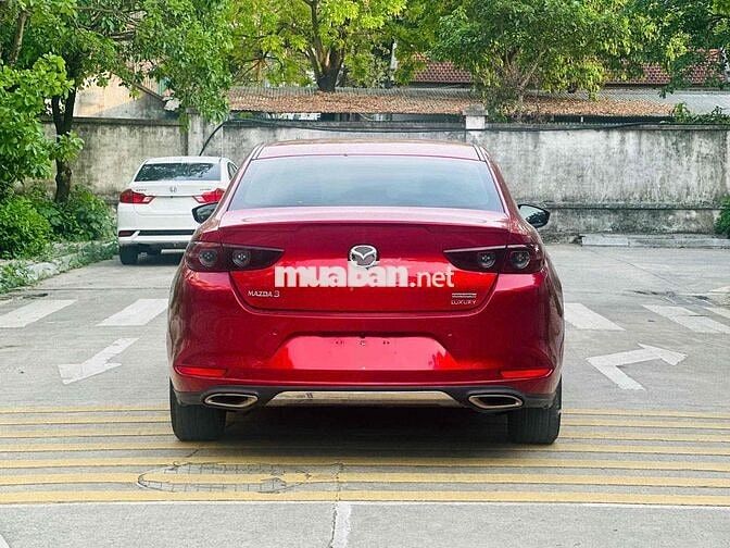 Mazda 3 Luxury 1.5 AT sản xuất 2022 siêu lướt