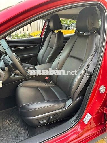 Mazda 3 Luxury 1.5 AT sản xuất 2022 siêu lướt