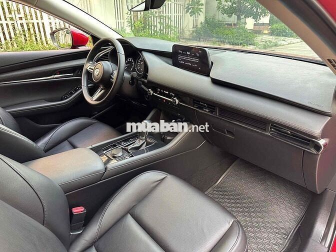 Mazda 3 Luxury 1.5 AT sản xuất 2022 siêu lướt