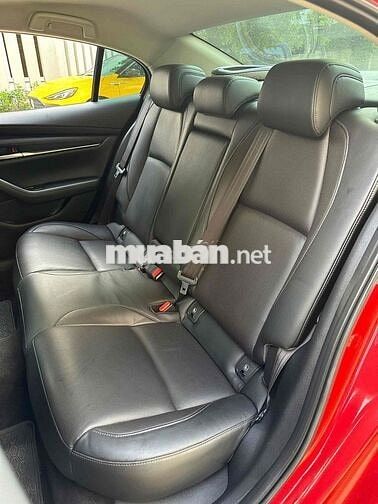 Mazda 3 Luxury 1.5 AT sản xuất 2022 siêu lướt