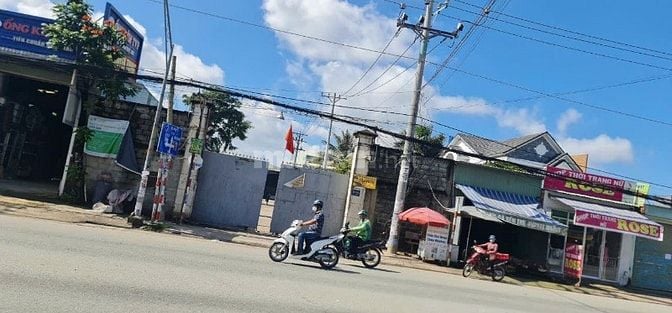 Bán Nhà xưởng 2,3 hata, (Có 5 xưởng)Xã Mỹ hạnh năm, Đức Hòa, long an. 