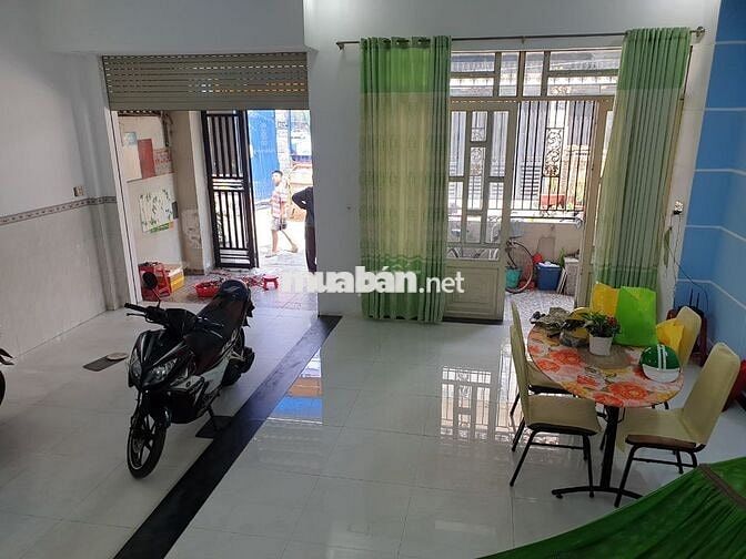 Nhà xinh 7m*12m (4pn + có gara xe hơi) đường 8m, gần Cv sinh thái HMon