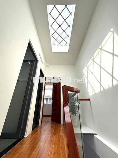 Cho thuê nhà sau nhà thờ Nữ Vương Hoà Bình