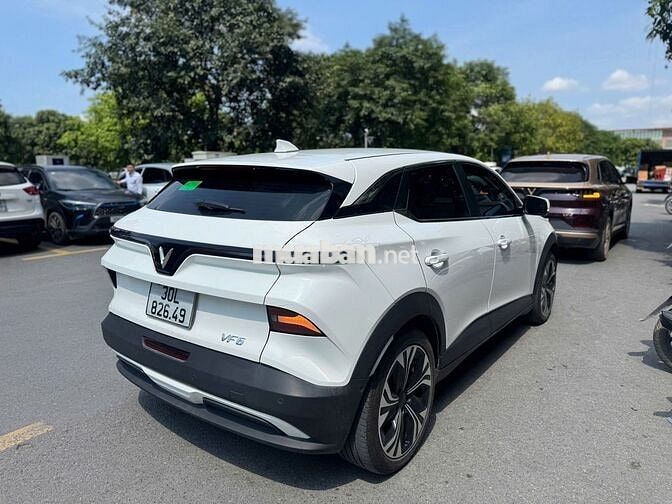 VinFast VF6 Plus 2024 -  39000 km