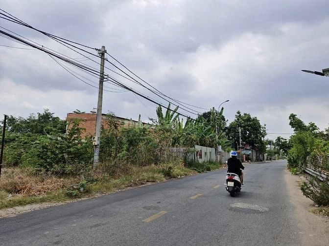 Bán đất thổ cư-Mặt tiền-rộng 5m-gần Tô Ký-giá nhỉnh hơn 4 tỷ