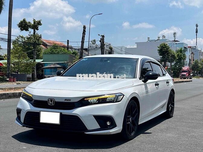 Honda Civic RS 2023 Trắng 26.000km hãng