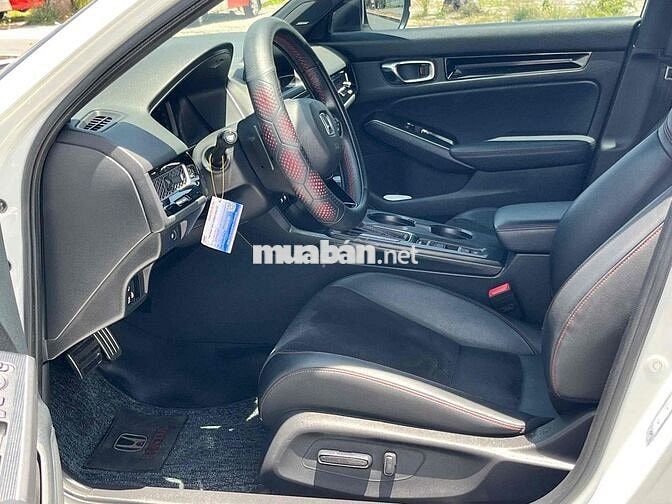 Honda Civic RS 2023 Trắng 26.000km hãng