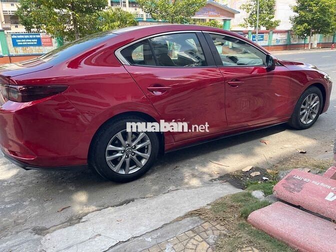 Mazda3 2022 bản luxury giá 485tr
