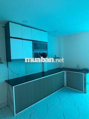 Nhà ở nguyên căn hẻm Lê Đình Cẩn