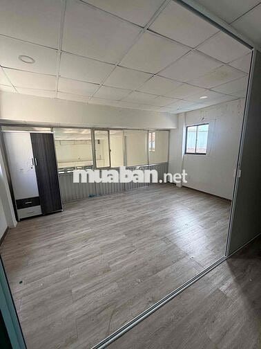 Nhà ở nguyên căn hẻm Lê Đình Cẩn