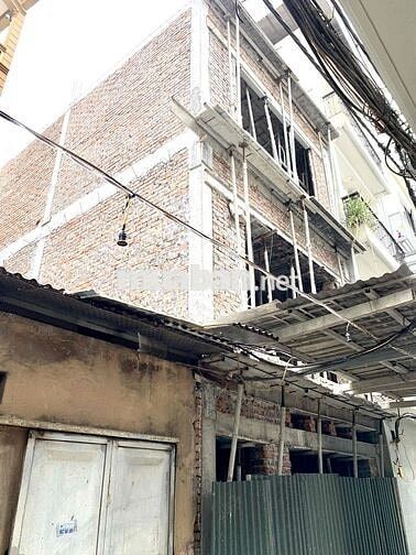 Mình cần bán căn nhà Linh Đàm, 6 tầng có thang máy, ngõ thông, ô tô đỗ