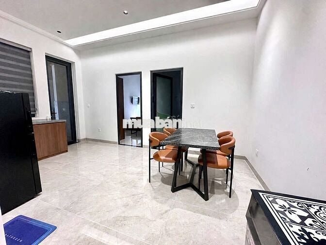 CHO THUÊ CĂN HỘ 2 PHÒNG NGỦ CÓ BAN CÔNG FULL NỘI THẤT PHƯỜNG 8